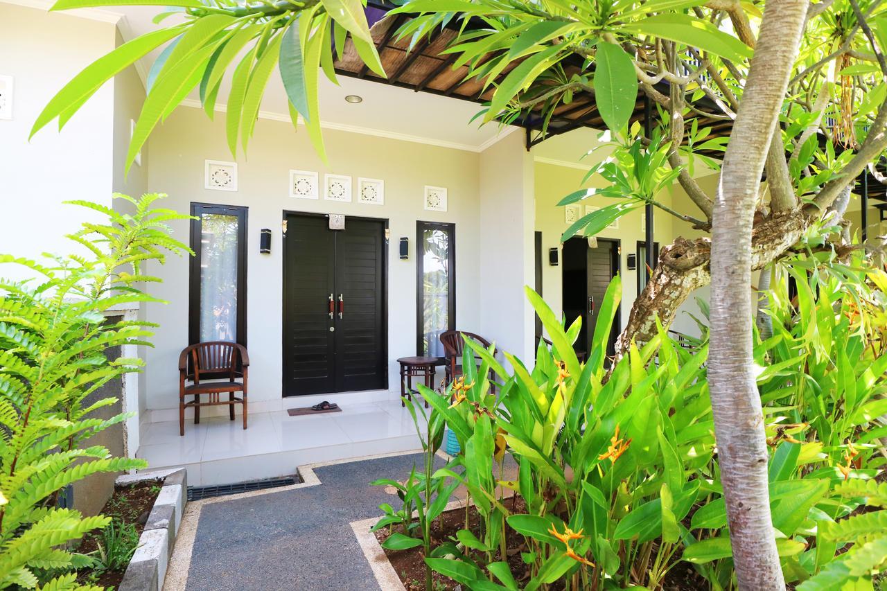 Gm Lovina Hotel Exterior photo