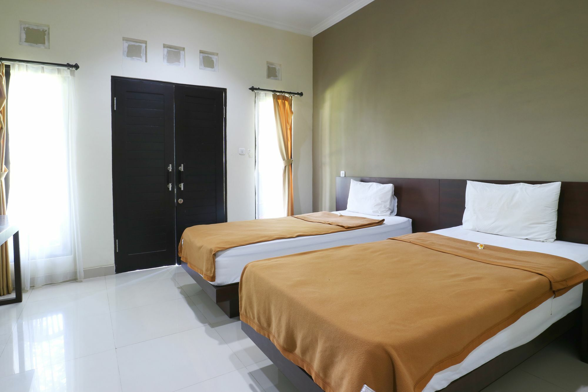 Gm Lovina Hotel Exterior photo