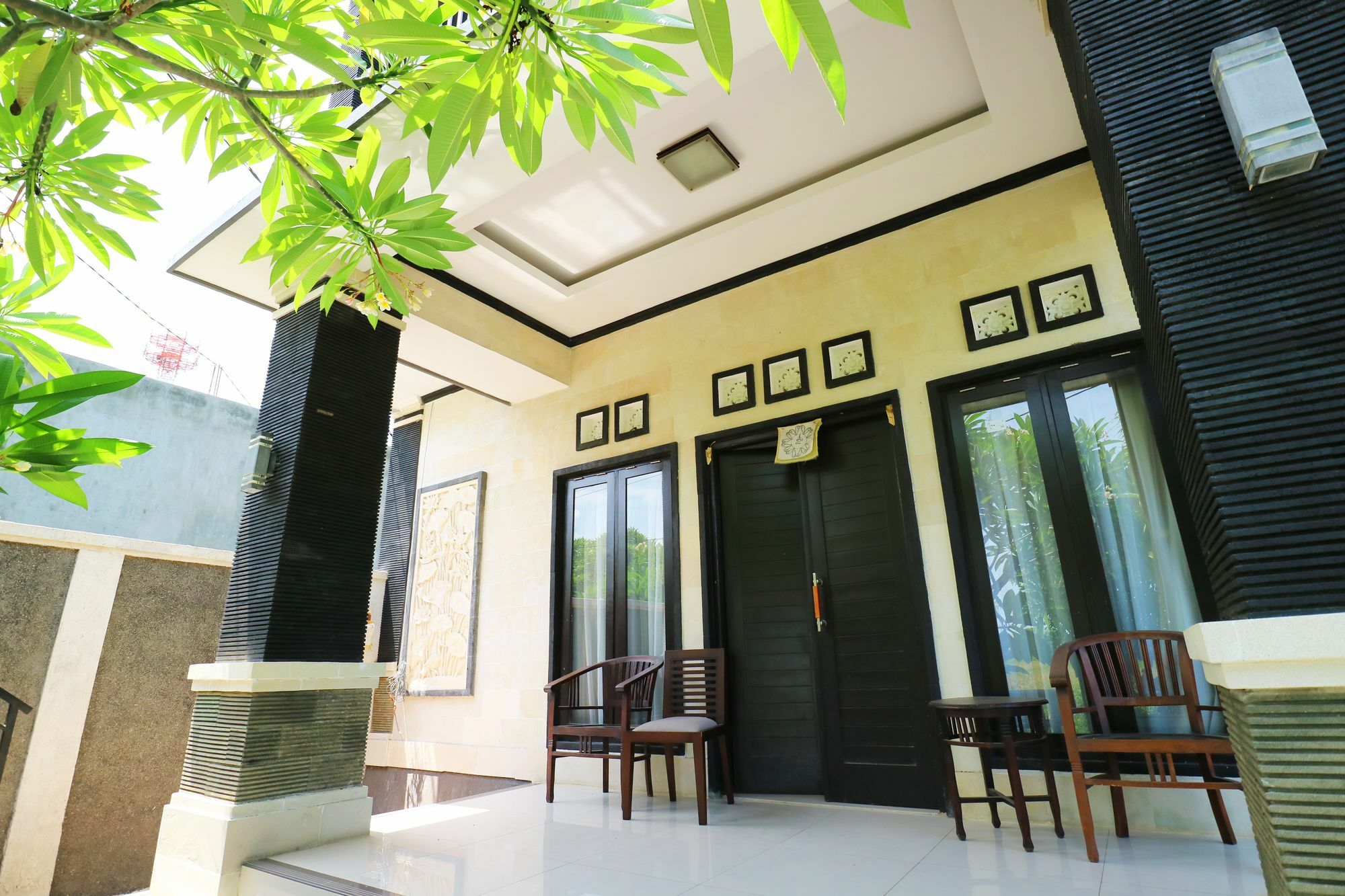 Gm Lovina Hotel Exterior photo